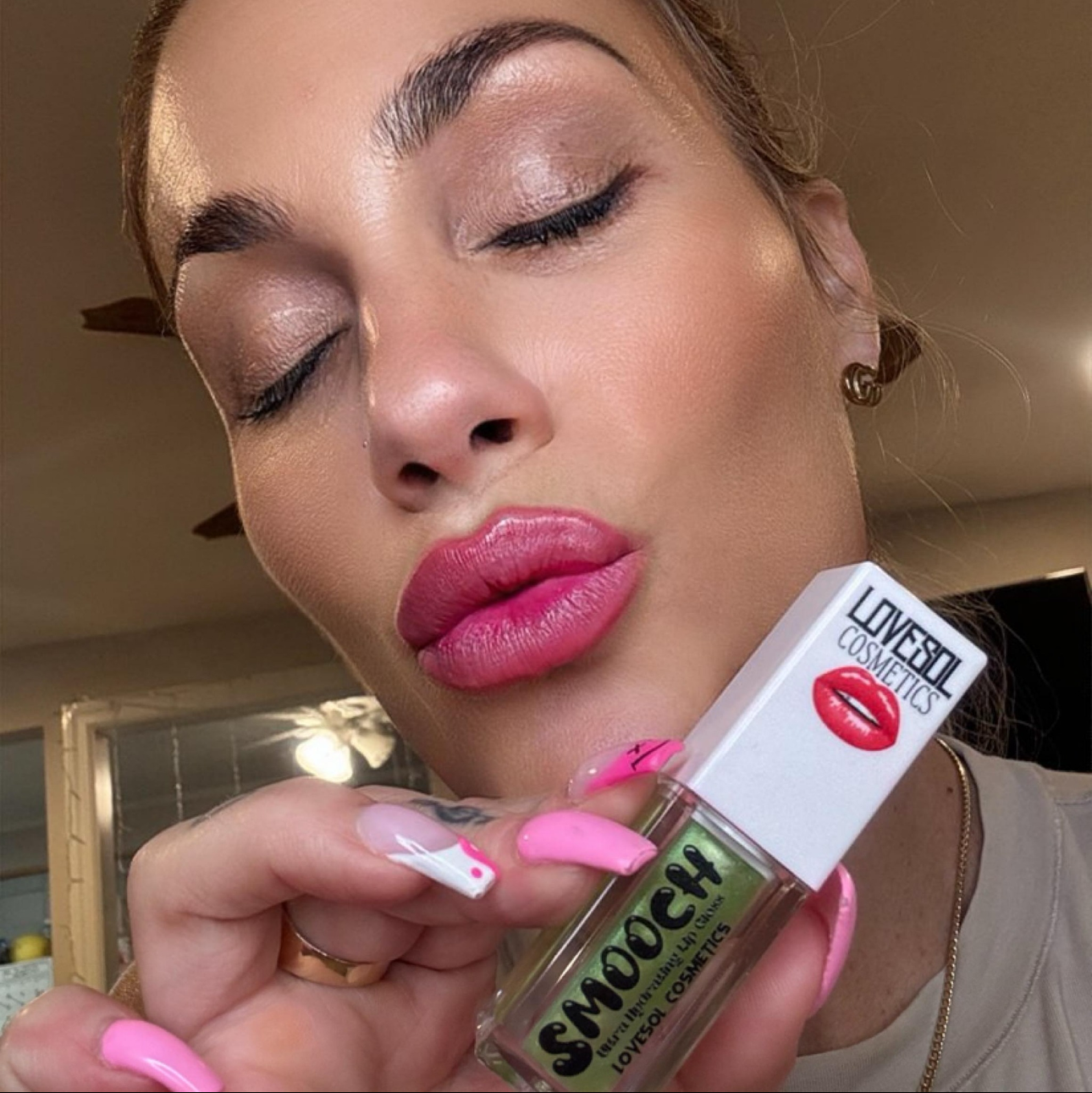 PH Pretty - Color Changing Lip Gloss